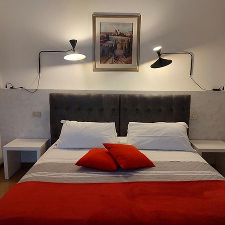 Verona Relax & Stay Rooms Ngoại thất bức ảnh