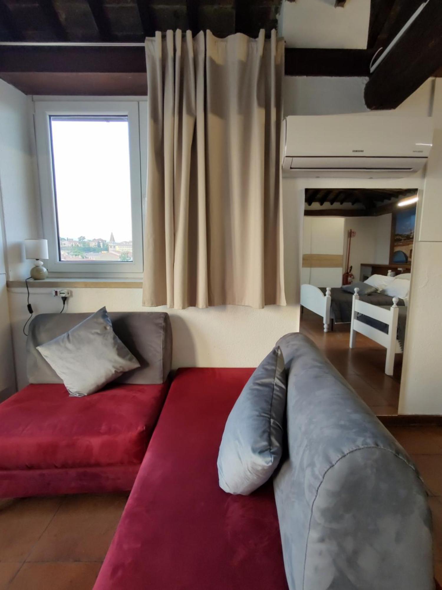 Verona Relax & Stay Rooms Ngoại thất bức ảnh