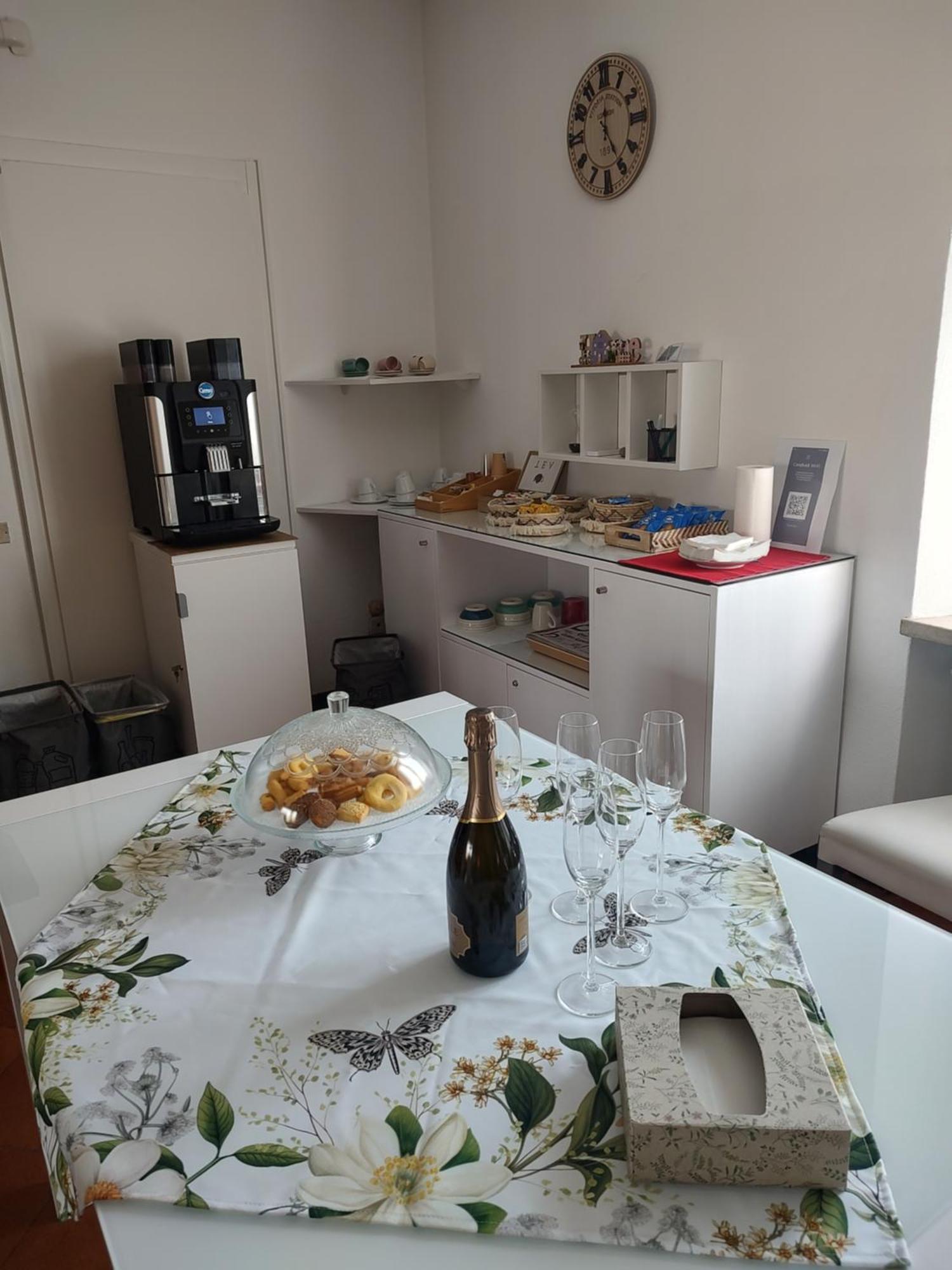 Verona Relax & Stay Rooms Ngoại thất bức ảnh