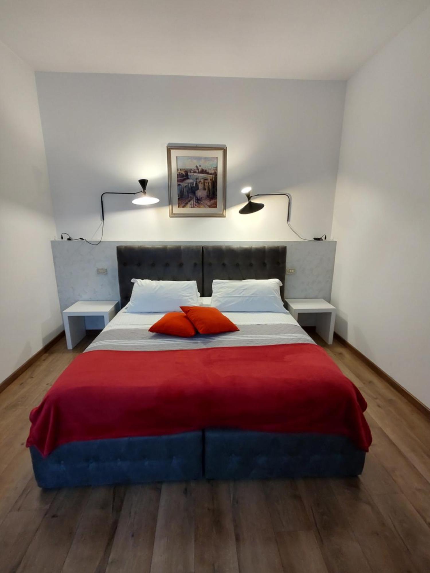 Verona Relax & Stay Rooms Ngoại thất bức ảnh